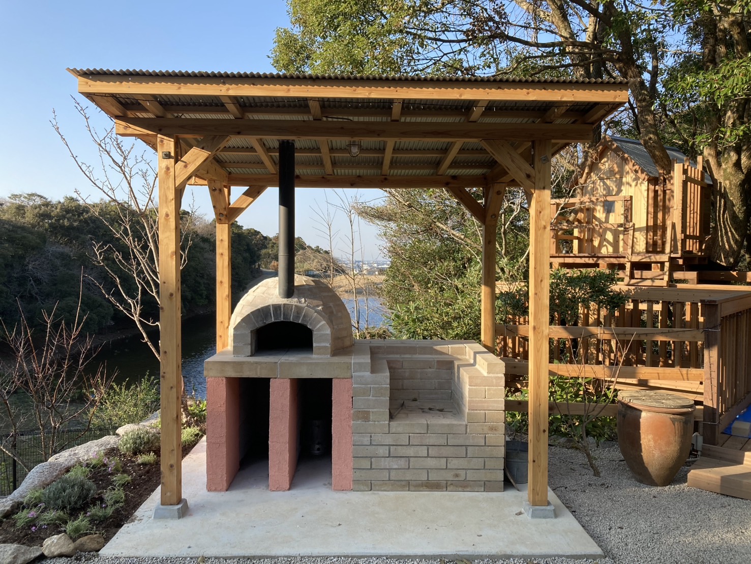 糸島ゲストハウスの庭　5